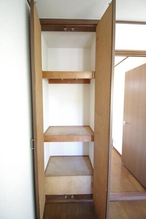 金井ビューヒルズB棟の物件内観写真